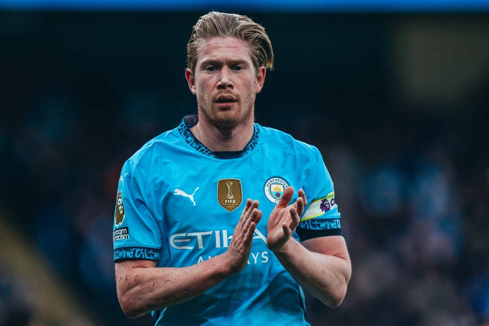 🤍🫂 费德·巴尔韦德：巴尔韦德家族将永远热爱并敬佩你，小维尼。 来源：转会专家罗马诺